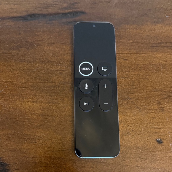 Apple TV 4K (64GB, Previous Model) - Picture 2 of 5